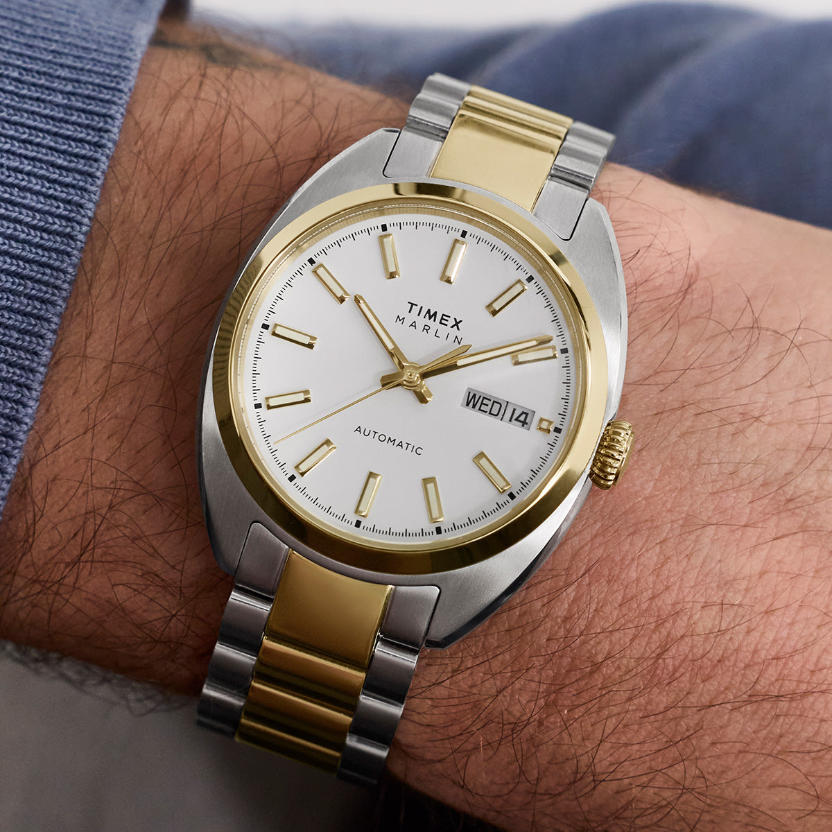 【オンでもオフでも】男女どちらにも　TIMEX 丸型　ゴールド Amazon.co.jp: [TIMEX(タイメックス)]ユニセックス 腕時計 クラシック