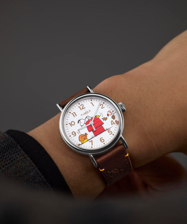TW2W44300 Peanuts® x Timex Standard Thanksgiving 40mm Leather Strap Watch Primary Wrist Image