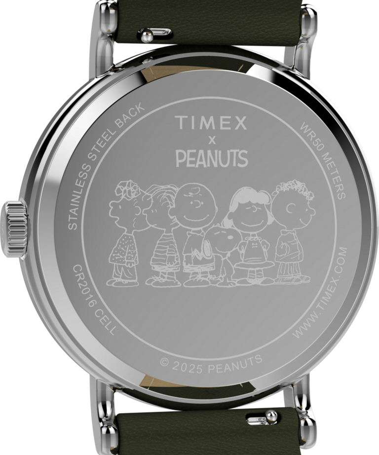 TW2Y12400 Peanuts® x Timex Weekender Holiday Dial 40mm Leather Strap Watch Caseback Image