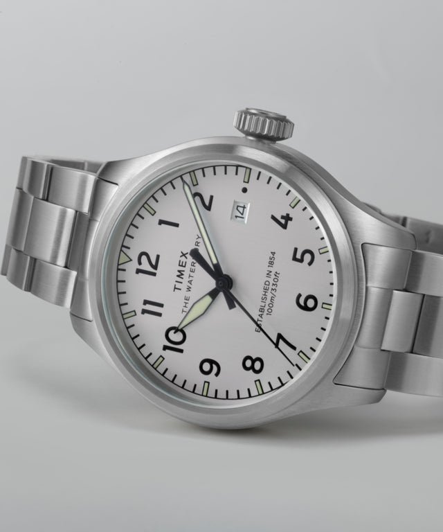 TW2Y18800 Waterbury Ace 41mm Stainless Steel Bracelet Watch Campaign Key Silhouettes (Beauty shots) Image