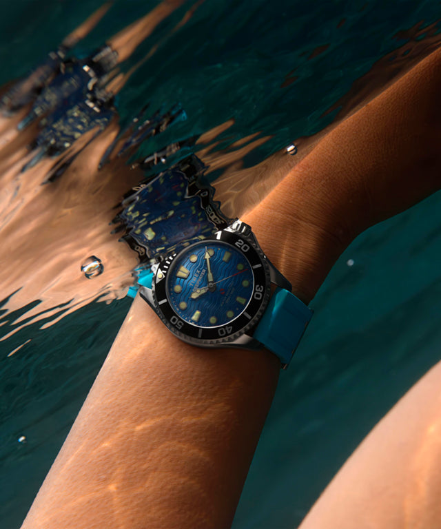 TW2Y40400 Deepwater Meridian 200 38mm HNBR Rubber Strap Watch Alt Lifestyle Image 2