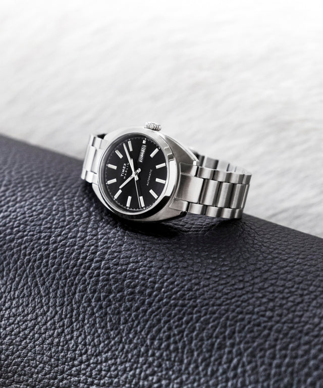 TW2Y65000 Marlin® Draper Automatic 37mm Stainless Steel Bracelet Watch Campaign Key Silhouettes (Beauty shots) Image