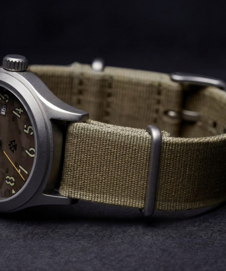TW2Y89400 Expedition® Sierra 40mm Fabric Strap Watch Alt Beauty Shot 4